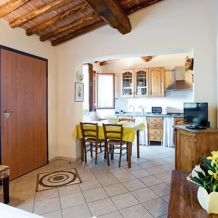 Locazione Turistica Le Selvacce - Giu150 * Castellaccia